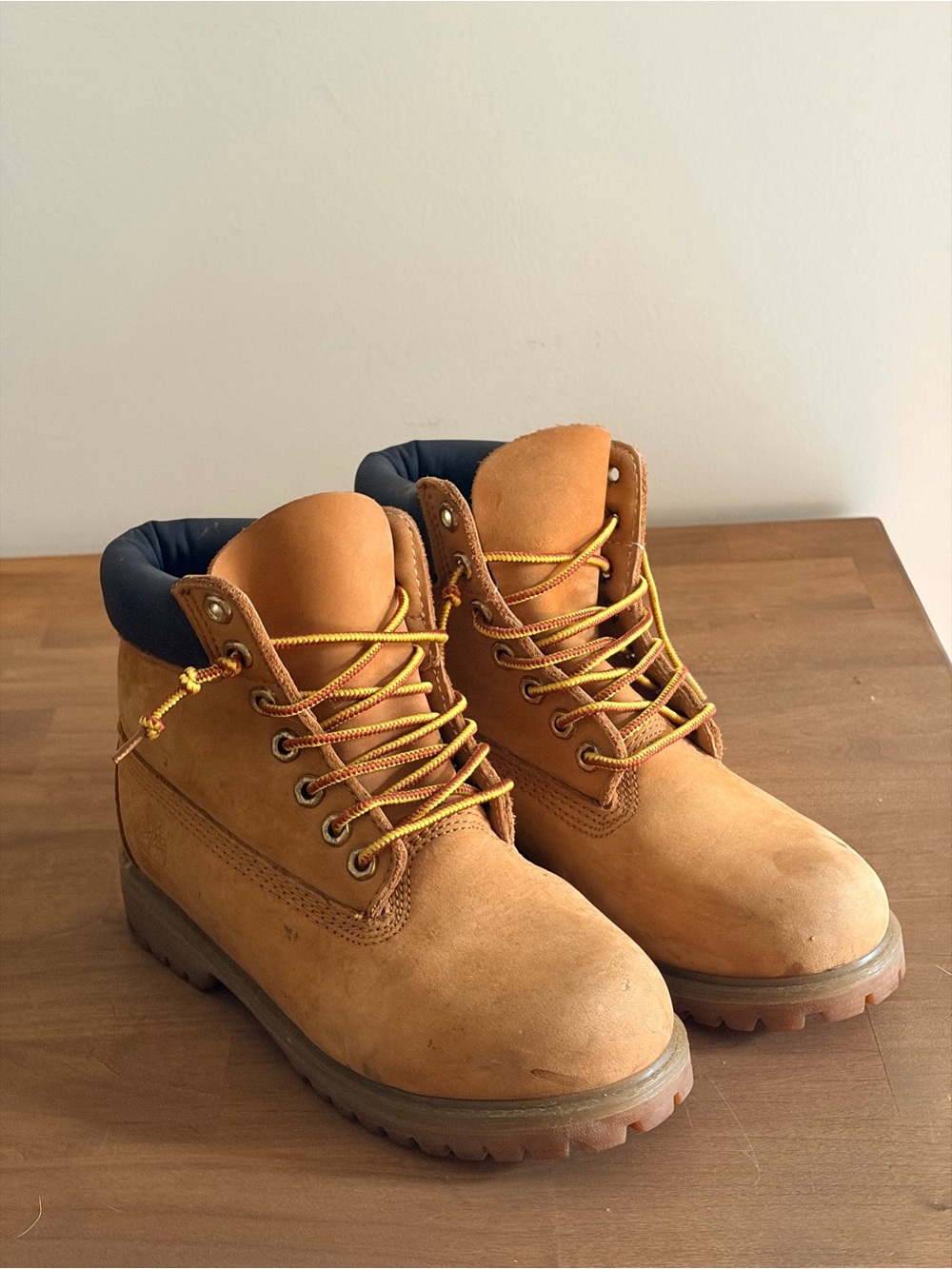 Classic Timberland 6-Inch Waterproof Boots - Wheat / Navy Collar - Size 6